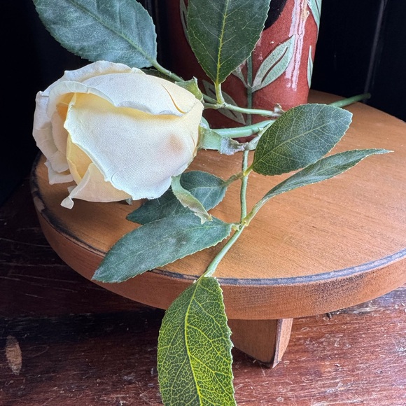 Realistic Faux Yellow Roses - Picture 6 of 8